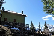 Al Monte Campo e Laghetto di Pietra Quadra da Capovalle-Caprini il 6 aprile 2017 - FOTOGALLERY